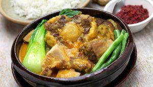 Filipino kare kare stew